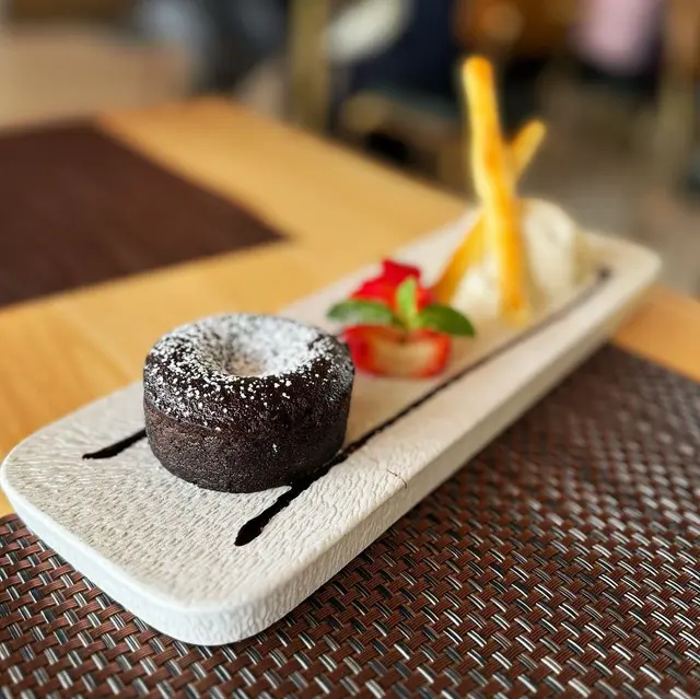 Molten Lava Chocolate Cake