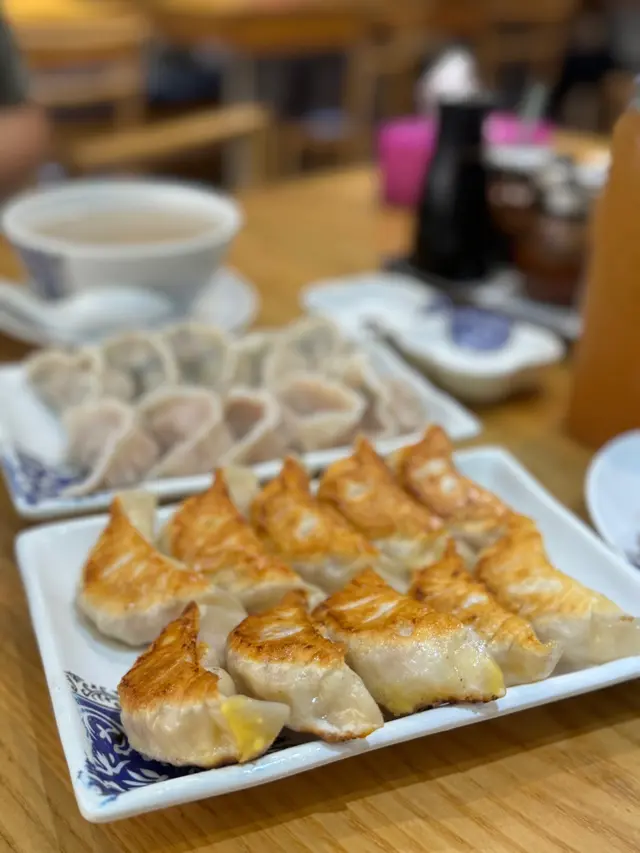 香煎軟心芝士餃