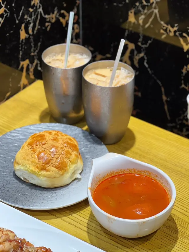 輕量菠蘿包 & 羅宋湯