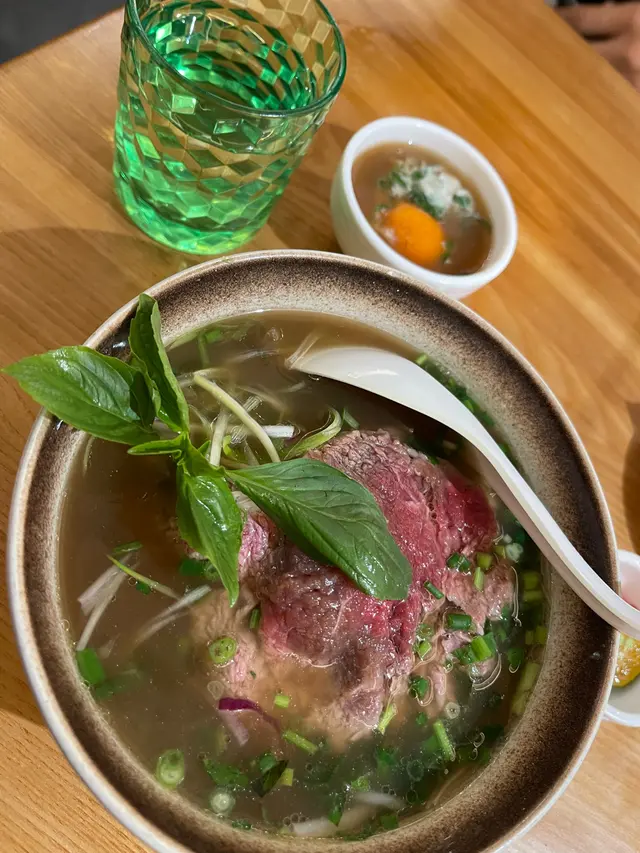 招牌生牛肉湯河