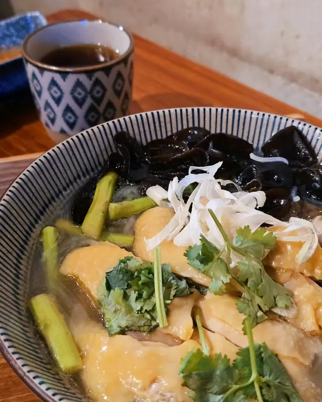 清清哋雞湯麵 (轉檬粉)