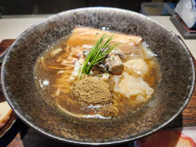 牡蠣🦪清湯拉麵🍜