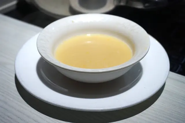 蟲草花野生竹笙花膠濃湯雞煲