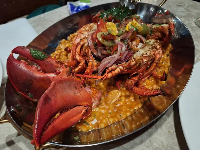 BUTTER POACHED LOBSTER