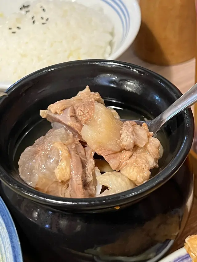 山藥圓肉百合燉牛𦟌