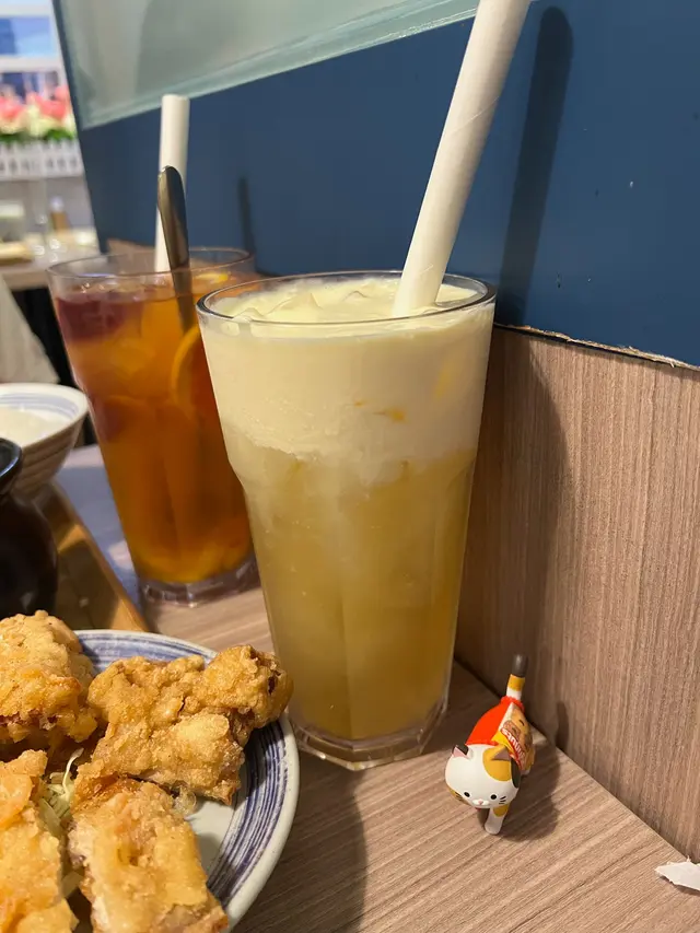 芝士奶蓋白桃烏龍茶