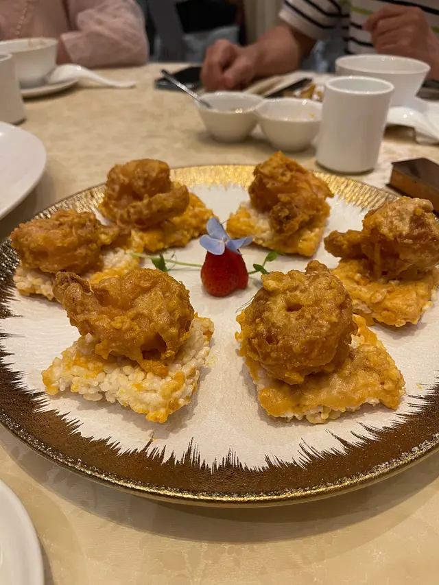 金沙鳳尾蝦鍋巴