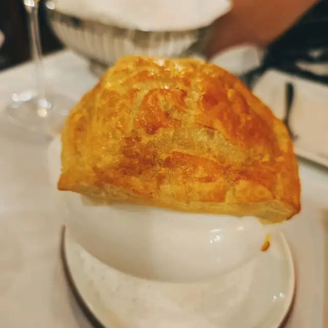 酥皮蘑菇忌廉湯