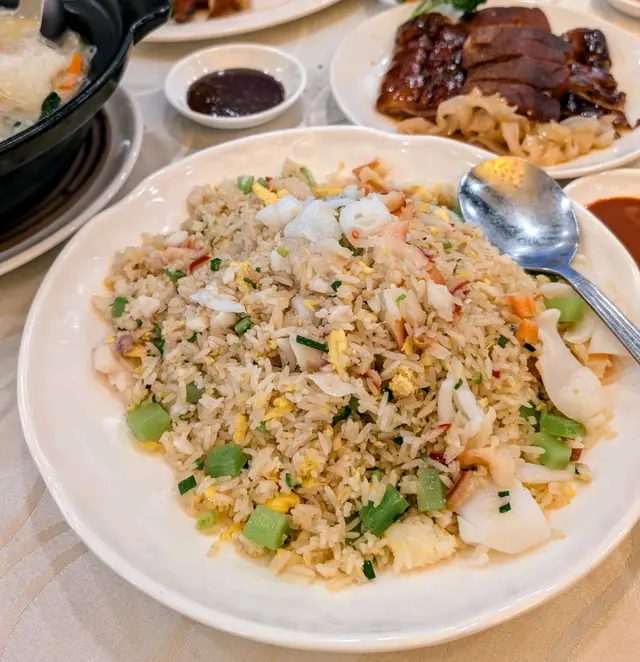 海洋極品海鮮粒炒飯