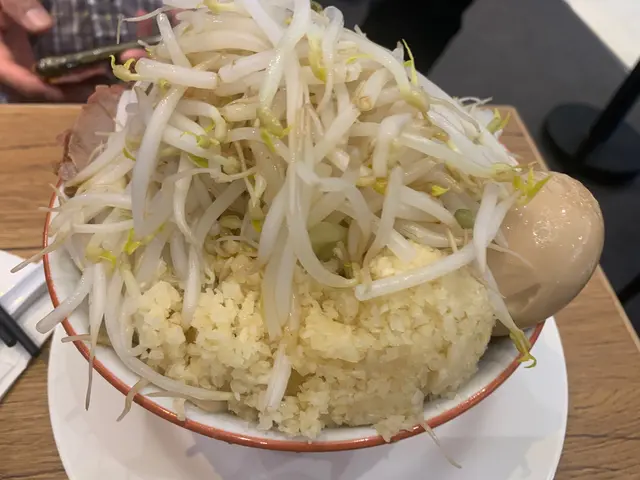 半熟玉子拉麵(中盛)