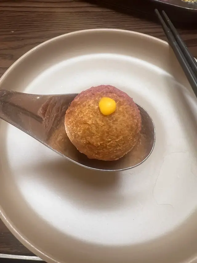 鹹蛋黃芋泥球