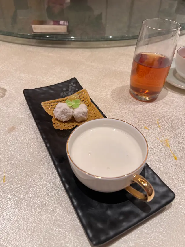 味道出奇地好.真係想食多一點..(但太飽了)
