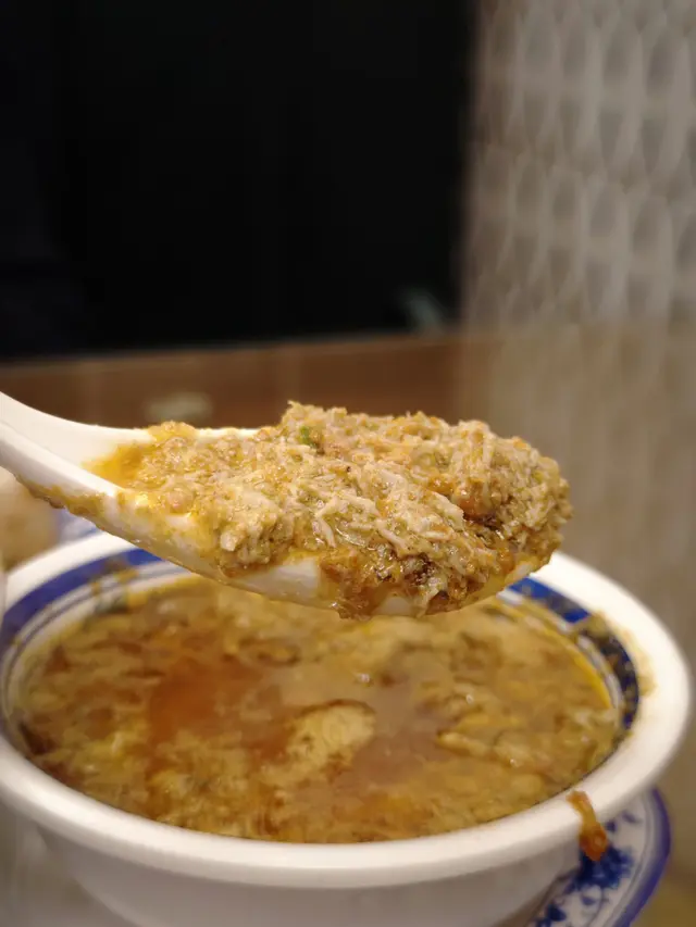 蟹黃拌麵