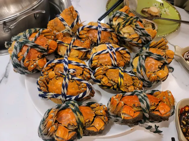 大閘蟹龍蝦海鮮蒸氣鍋