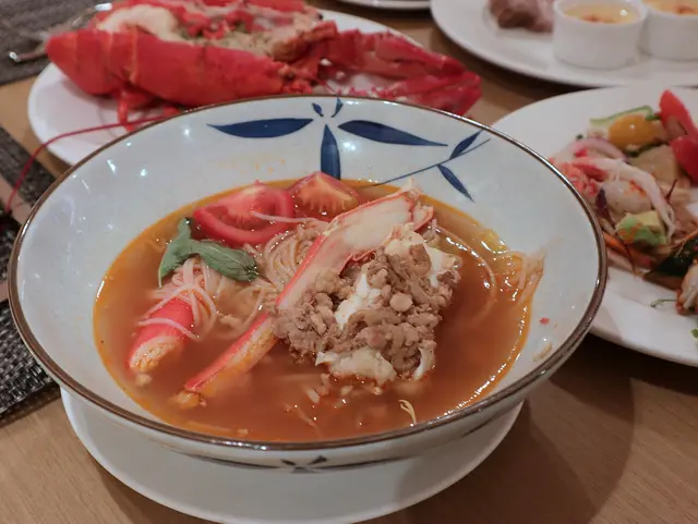 番茄蟹肉越式檬粉