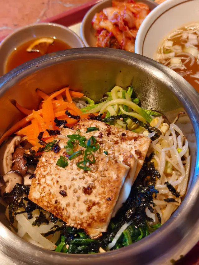 豆腐野菜韓式石鍋拌飯