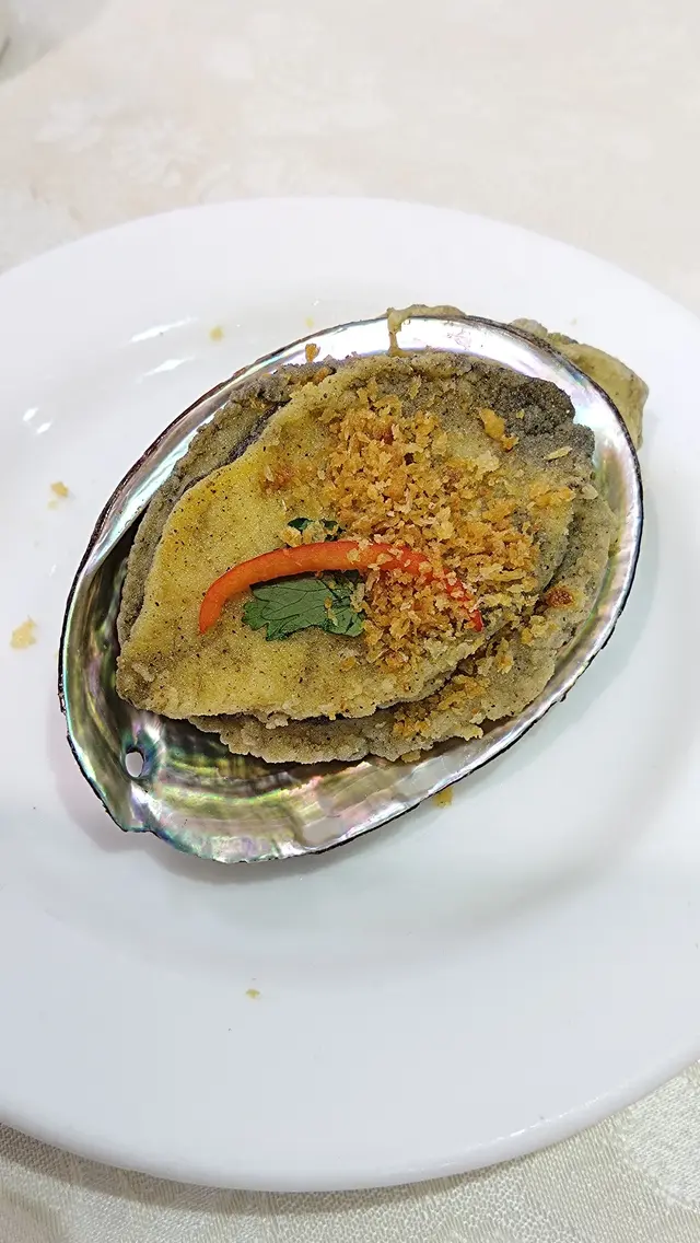 鮑魚好大隻，果然份量十足！