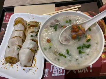 葱花炸両、香茜冬菇碎牛粥