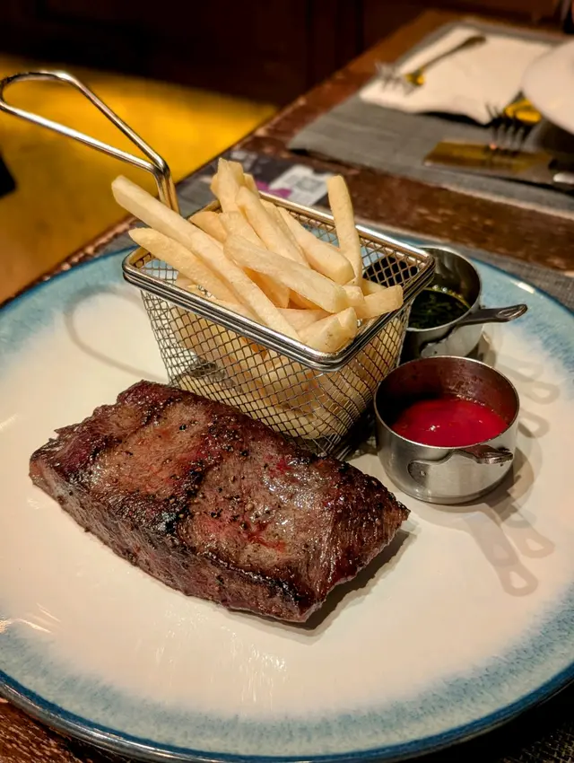 230 gram安格斯平鐵牛扒