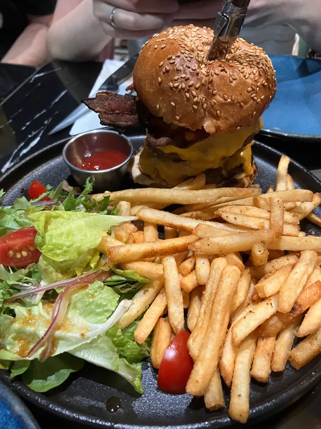 FLAT IRON DELUXE 豪華版平鐵漢堡