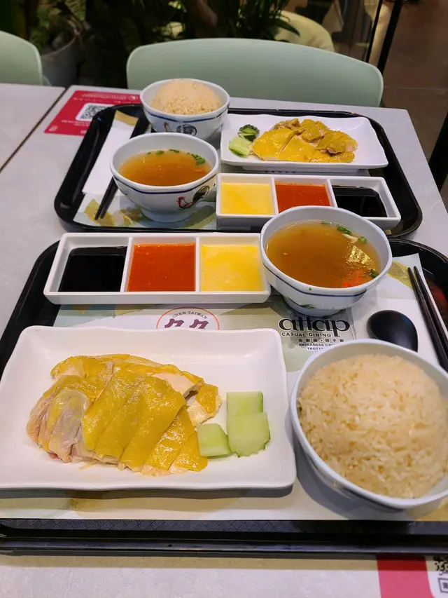 海南雞飯配蟲草花雞湯