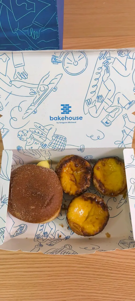 蛋撻和雲呢拿冬甩