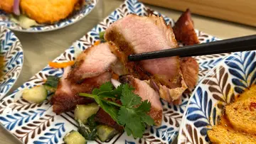 老街碳燒豬頸肉喇沙