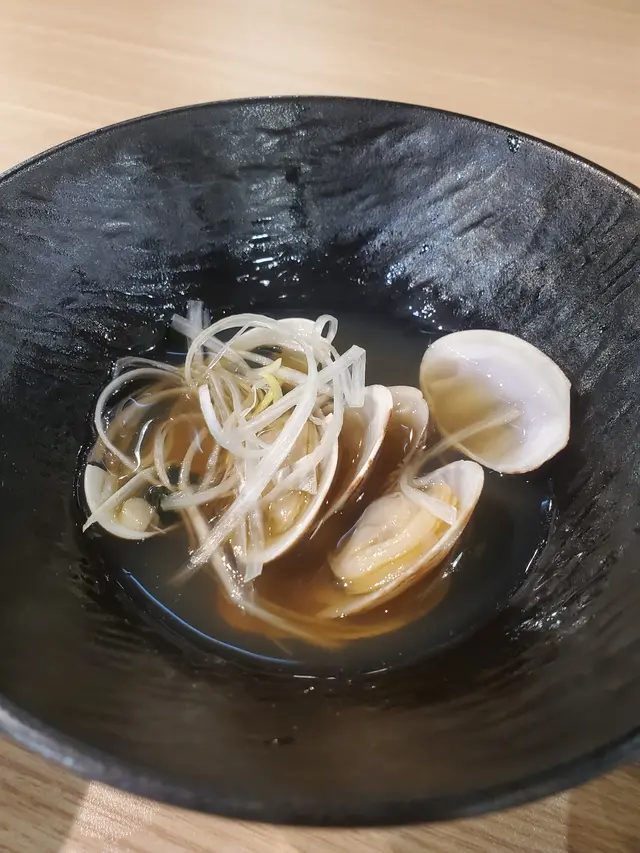 D殼碎上, 食要小心