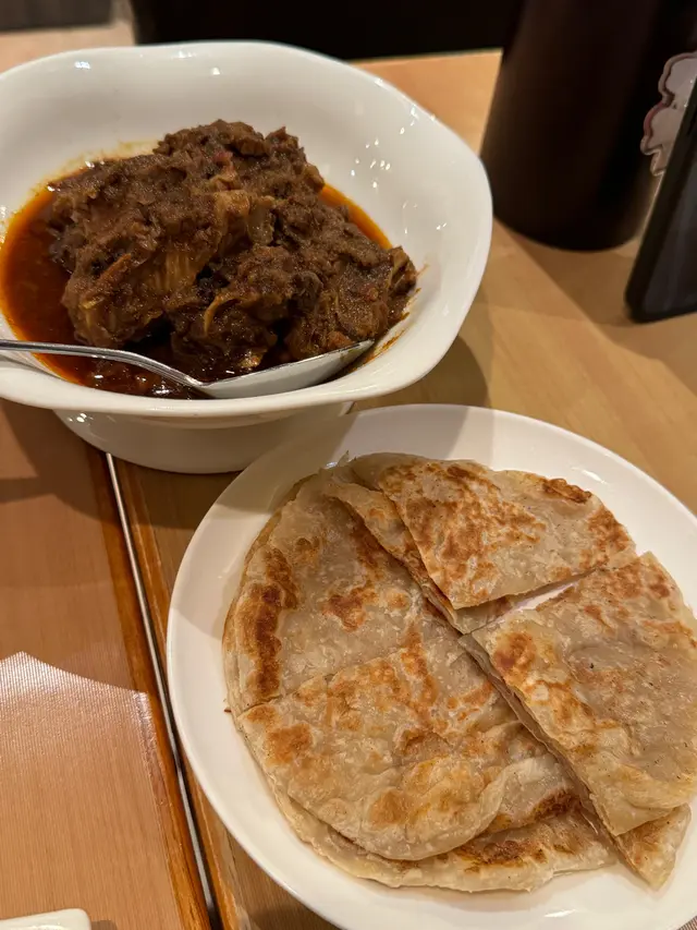 沙東牛肉配薄餅