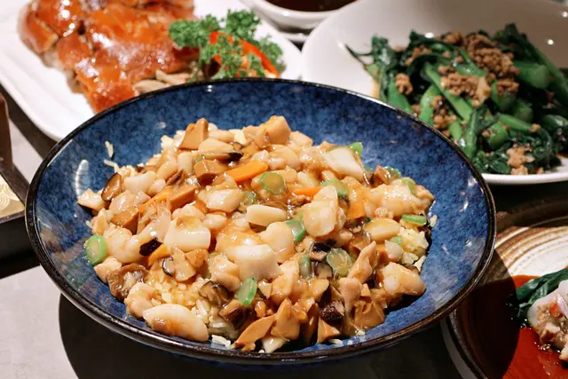 鮑魚福建炒飯