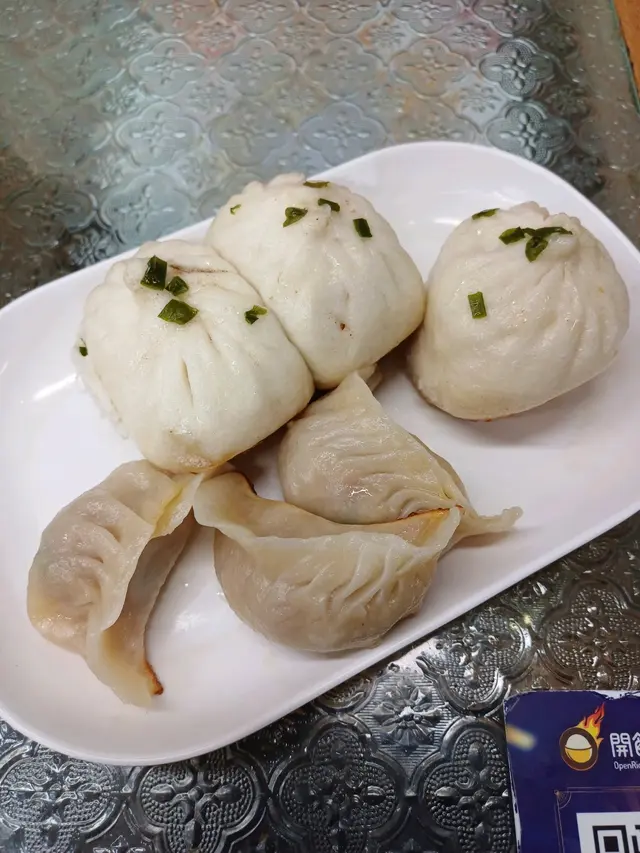 跟餐生煎包/鍋貼