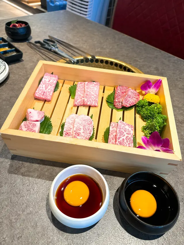 日本佐賀A4和牛盒盛