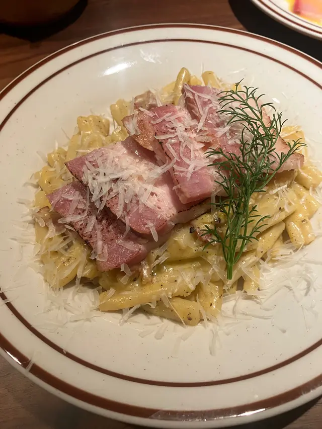 卡邦尼煙腩肉麻花卷粉