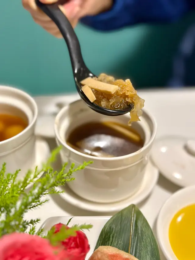 椰汁雪耳無花果燉湯