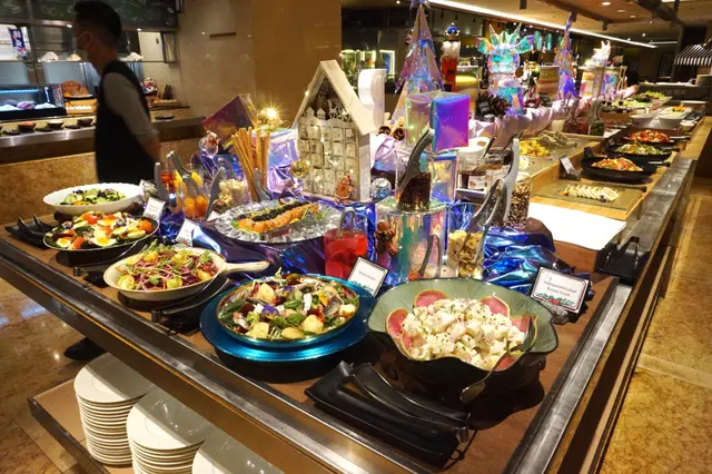 冷盤、沙律、芝士盤、麵包籃