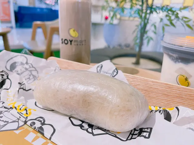 牛油果鰻魚玉子粢飯