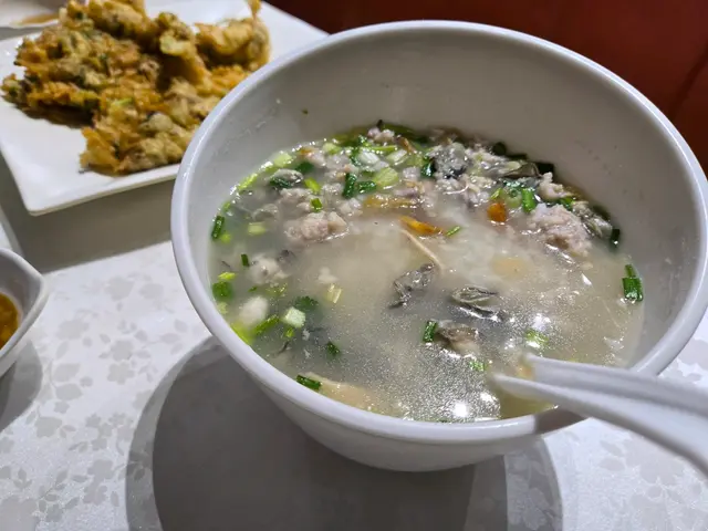 鮮味，足料。
有蠔仔，魷魚，燒方魚（好脆好好食），肉碎