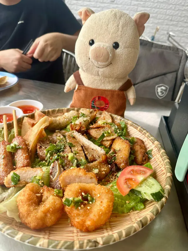 越式小食拼盤