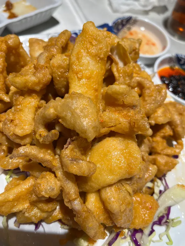 咸蛋黃嘅香加魷魚嘅鮮，餸啤酒一流😋