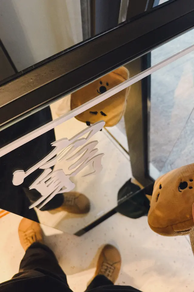 呢塊鏡好唔老利 o(｀ω´ )o