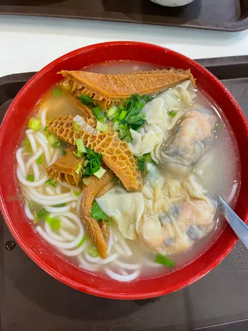 金錢肚水餃米線