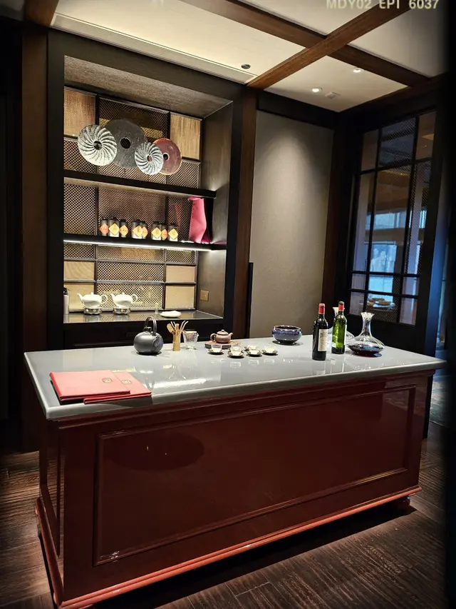 「創新世界」廂房：客廳內之酒吧