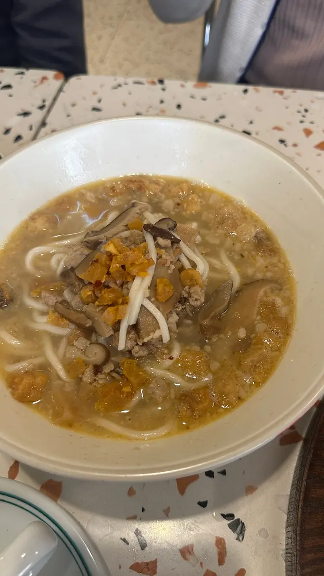 肉碎冬菇豬油渣麵
