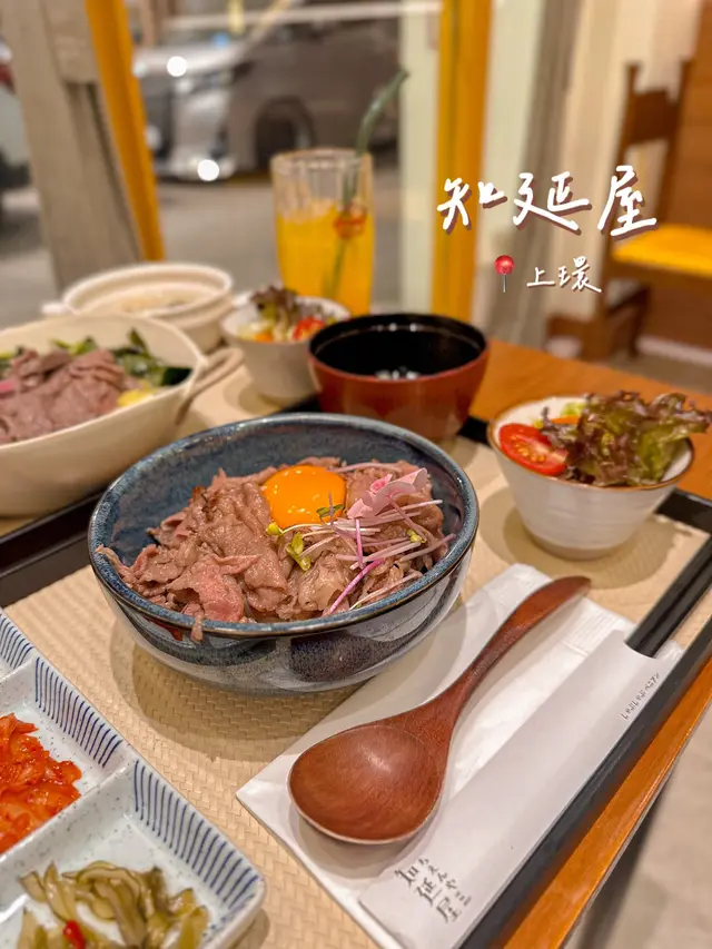 丼飯分別有三個size揀: M (120g)/L(140g)/XL(160g)
黑毛和牛肥瘦適中，入口會有少少溶化嘅口感🤤 配埋生雞蛋同日本珍珠米啱啱好，唔會好膩～