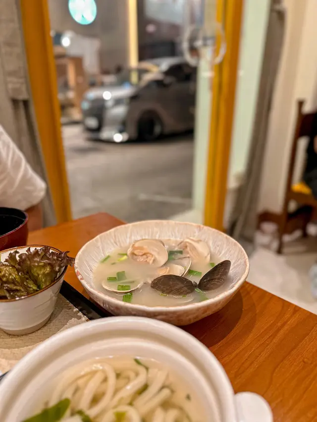 至於小食就追加咗一客清酒煮蜆（~$68），蜆肉幾鮮甜但如果可以加啲配菜整體感覺上會滿足啲><
