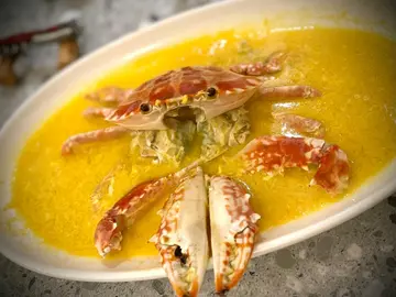 招牌花雕蒸海红蟹