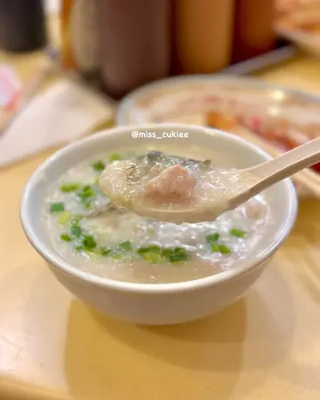 皮蛋瘦肉粥