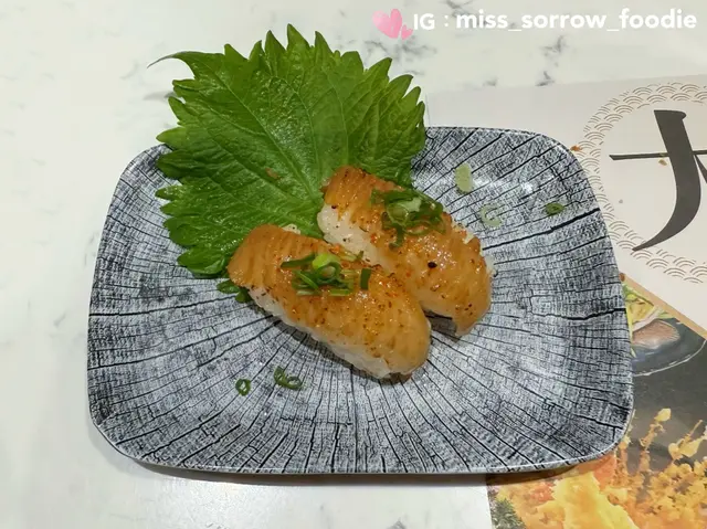 鹽燒左口魚邊壽司