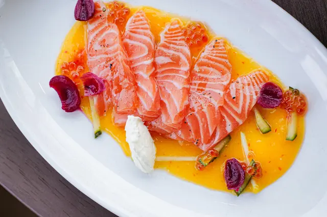 墨西哥辣醬 I 三文魚籽醬 I 醃青瓜 I 法式酸忌廉