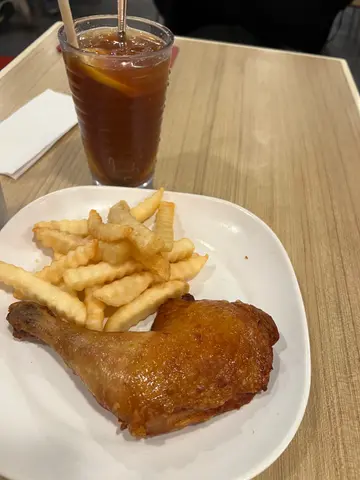 下午茶鸡脾薯条冻柠茶
